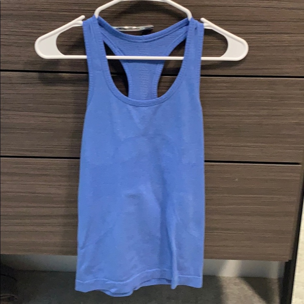 Lululemon tank